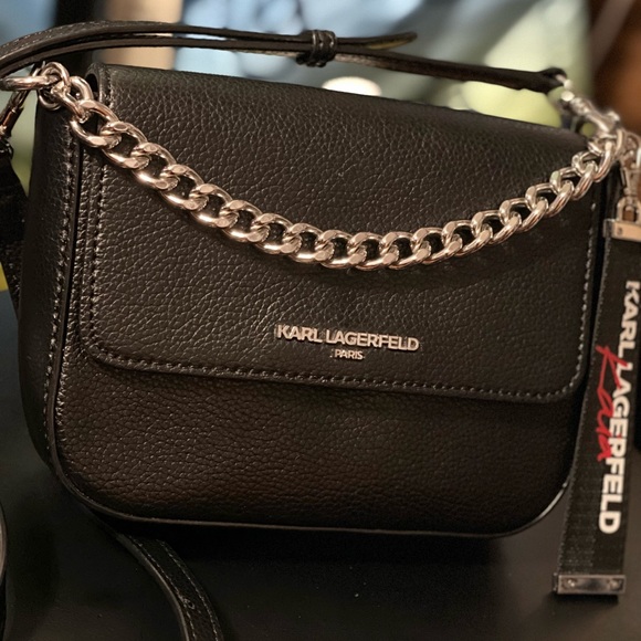 Karl Lagerfeld Small Flap with KeyChain - Picture 2 of 6